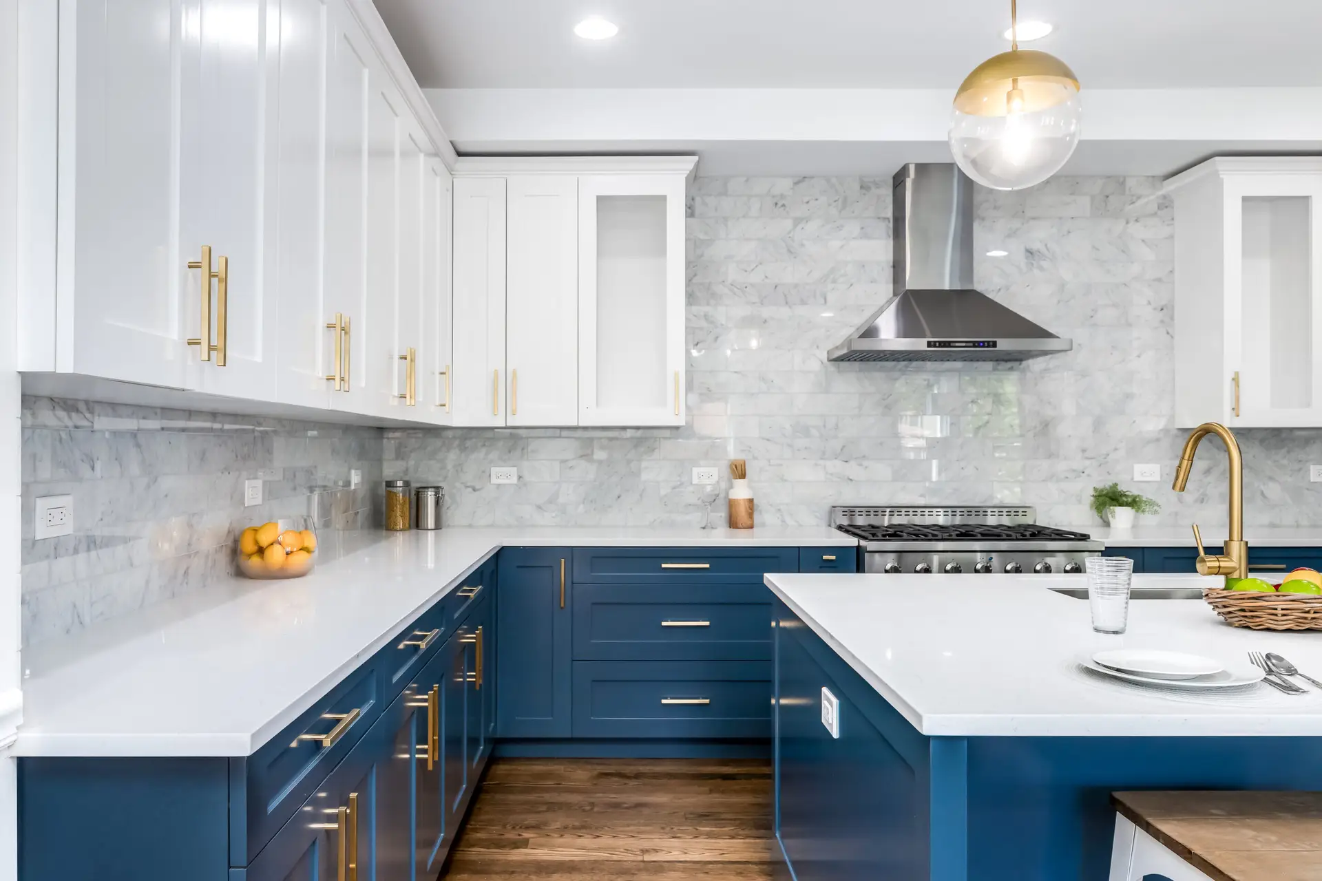 Clean modern kitchen after professional home cleaning service in Toronto